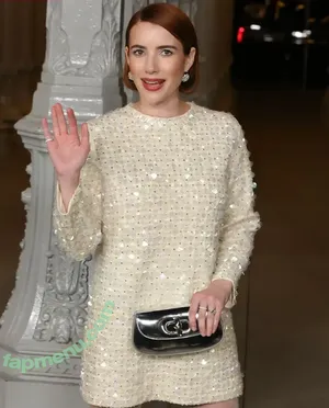 Emma Roberts / emmaroberts nude photo #1809