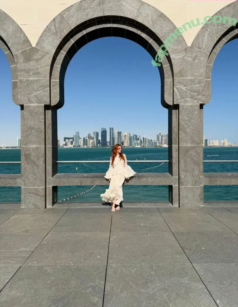 Emma Roberts nude photo #1868 (emmaroberts)