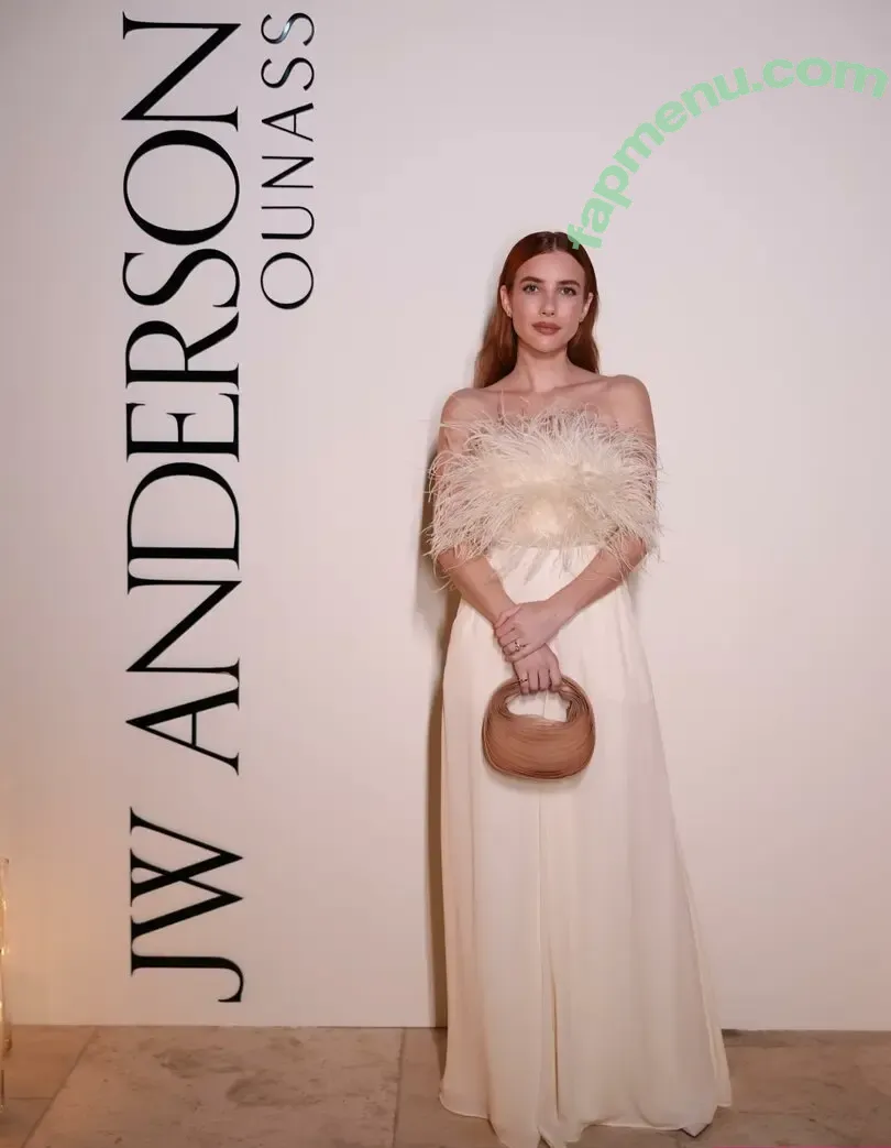 Emma Roberts nude photo #1871 (emmaroberts)