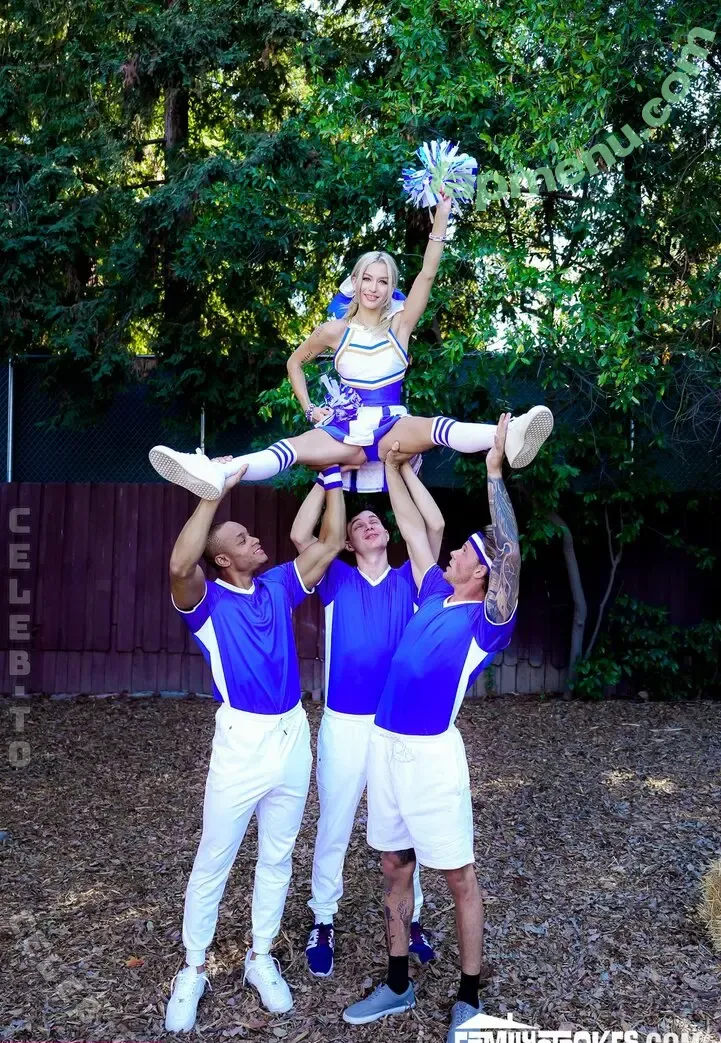 Emma Rosie nude photo #2342 (emmaandrosie / emmarosie / emmarosiexxx / emrosie_ / lilemmarosie)