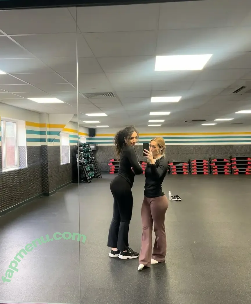 Emma Russell nude photo #0023 (emmarussssell / emmmarussell)