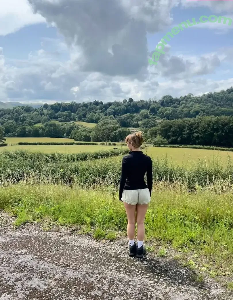 Emma Russell nude photo #0028 (emmarussssell / emmmarussell)