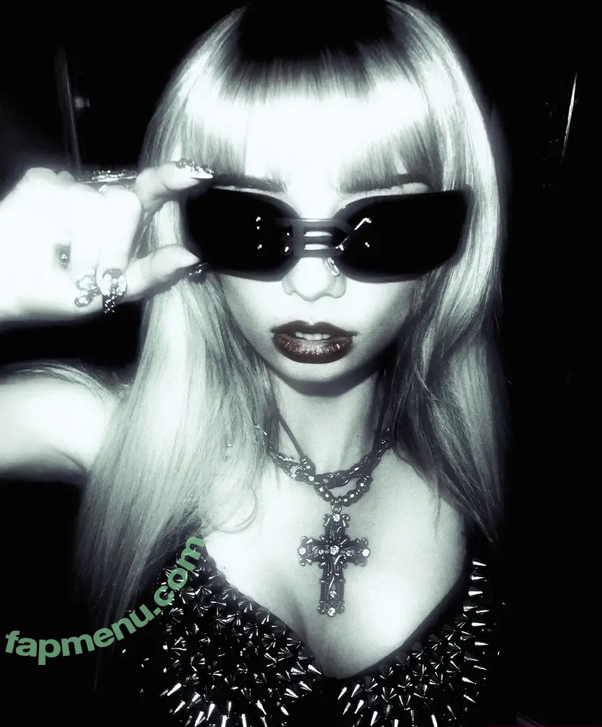 Emma's MySpace nude photo #0059 (emmaouille / emmas.world / emmasmyspace)