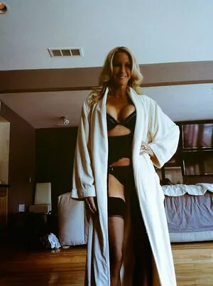 Emma Starr / emma_starr / milf_emma / milf_starr nude photo #0113