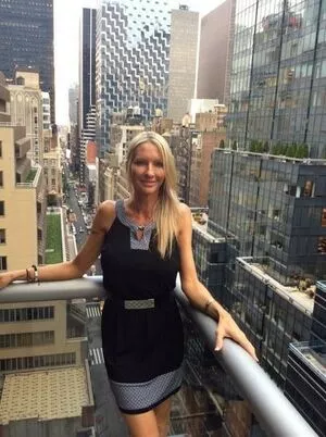 Emma Starr / emma_starr / milf_emma / milf_starr nude photo #0137