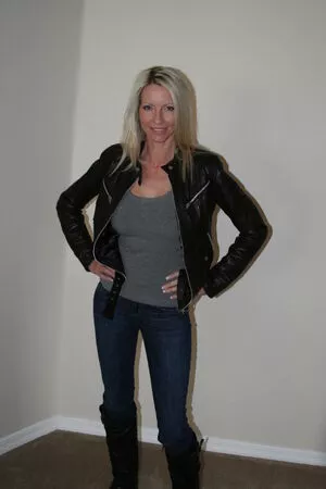 Emma Starr / emma_starr / milf_emma / milf_starr nude photo #0143