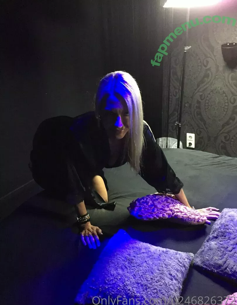 Emma Starr nude photo #0304 (emma_starr / milf_emma / milf_starr)