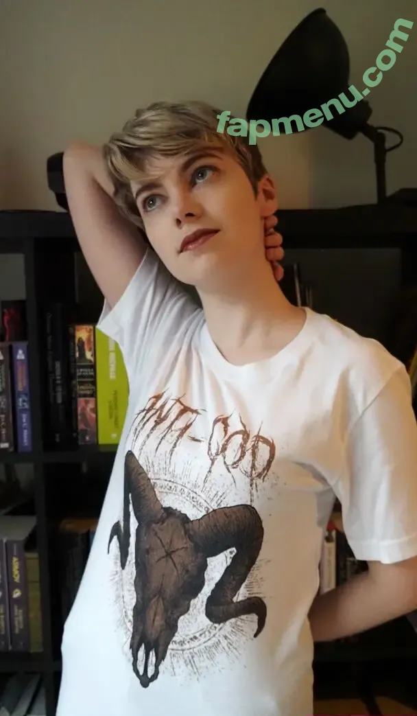 Emma Thorne nude photo #0068 (EmmaThorneVideos / emmainashes)