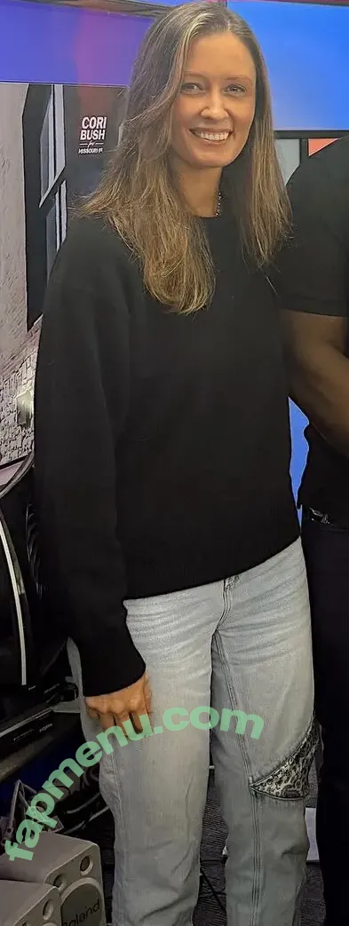 Emma Vigeland nude photo #0020 (emmavigeland)