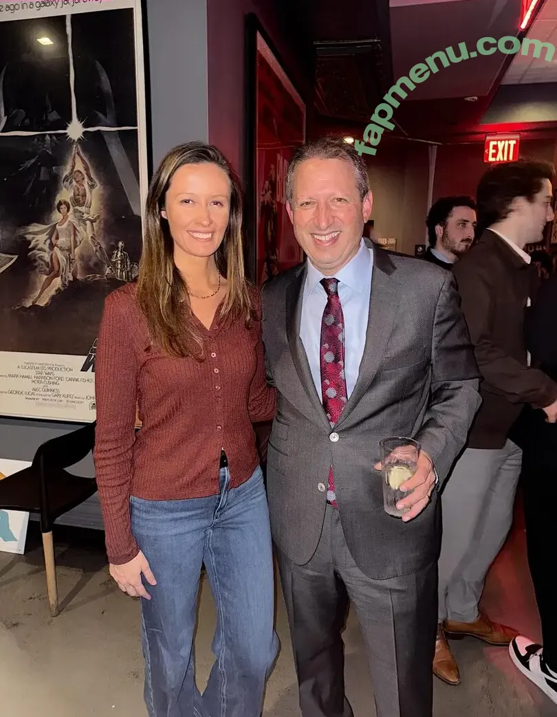 Emma Vigeland nude photo #0023 (emmavigeland)