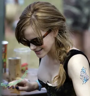 Emma Watson / elizarosewatson / emmawatson nude photo #0060