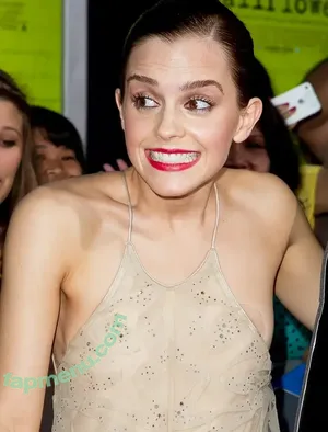 Emma Watson / elizarosewatson / emmawatson nude photo #0093