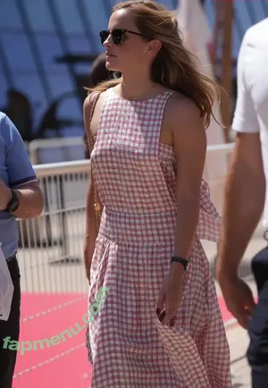 Emma Watson / elizarosewatson / emmawatson nude photo #0147