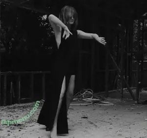 Emma Watson / elizarosewatson / emmawatson nude photo #0305