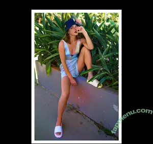 Emma Watson / elizarosewatson / emmawatson nude photo #0482