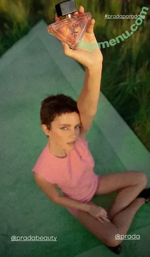 Emma Watson / emmawatson nude photo #0534