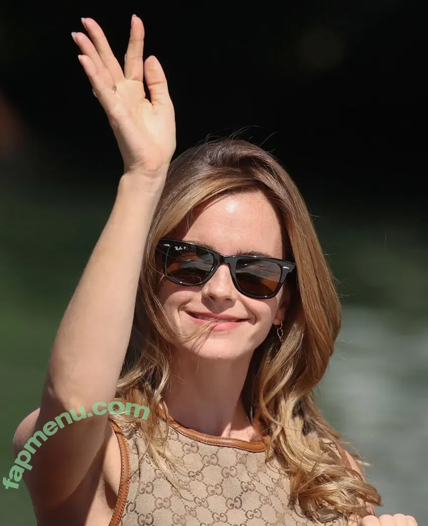 Emma Watson nude photo #0307 (elizarosewatson / emmawatson)
