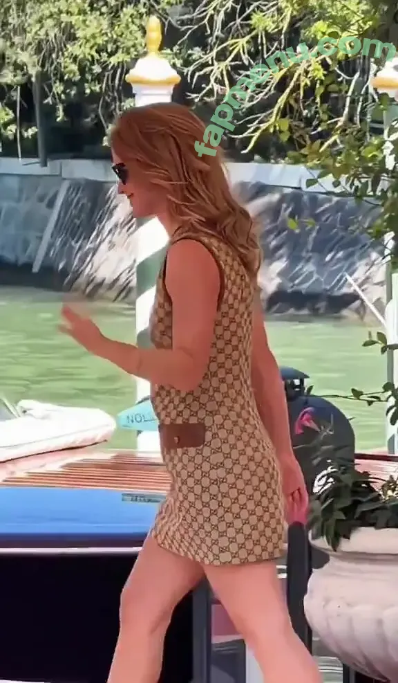 Emma Watson nude photo #0318 (elizarosewatson / emmawatson)