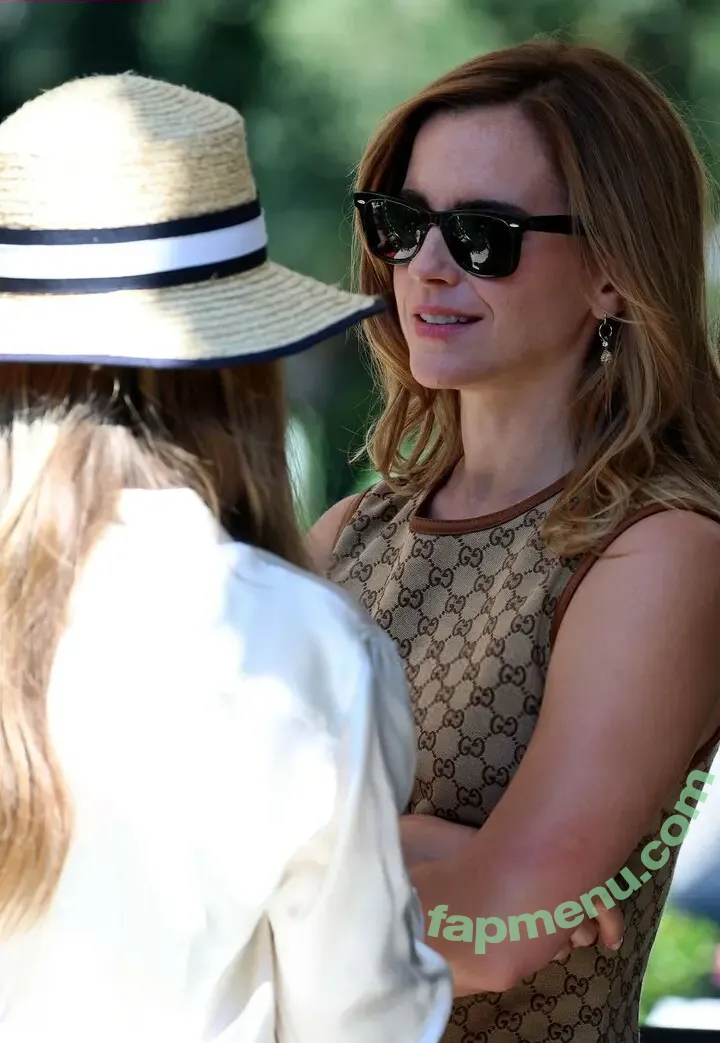 Emma Watson nude photo #0367 (elizarosewatson / emmawatson)