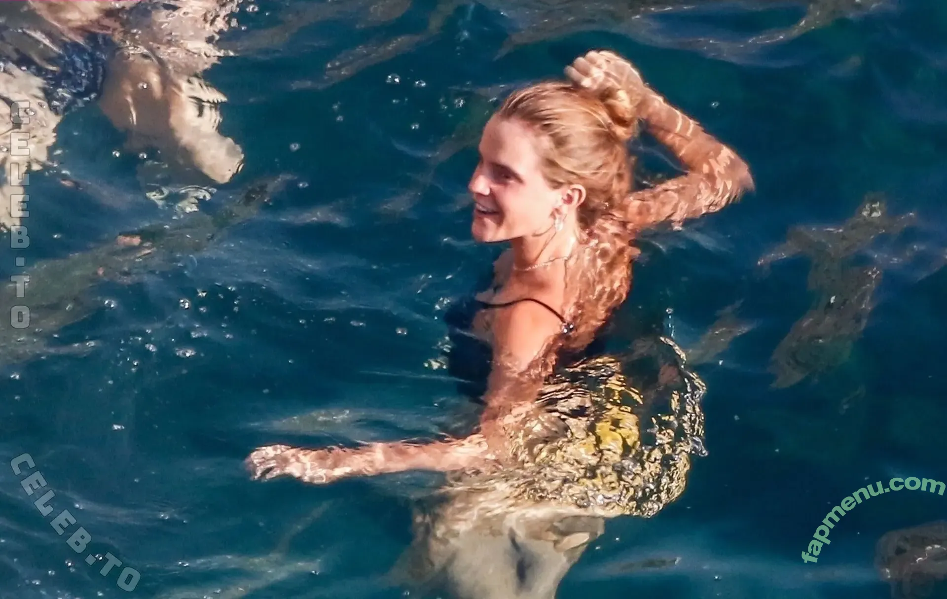 Emma Watson nude photo #0522 (elizarosewatson / emmawatson)