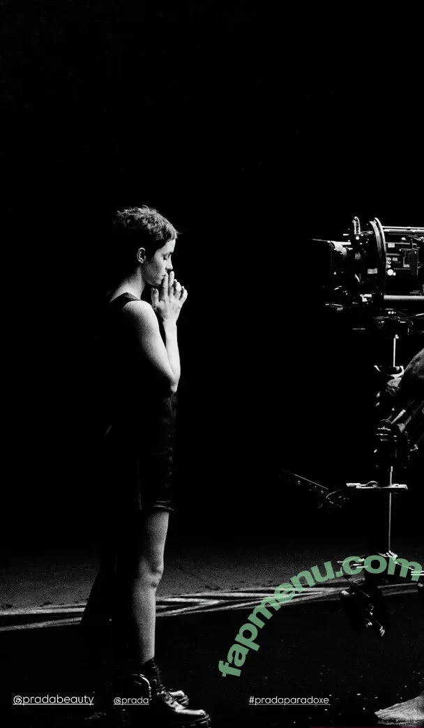 Emma Watson nude photo #0533 (emmawatson)