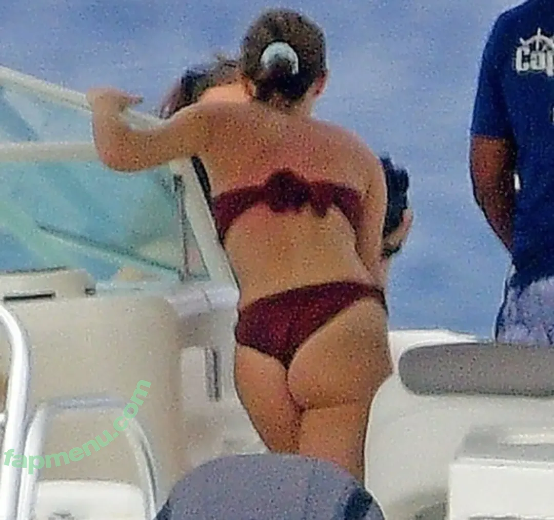 Emma Watson nude photo #0548 (emmawatson)