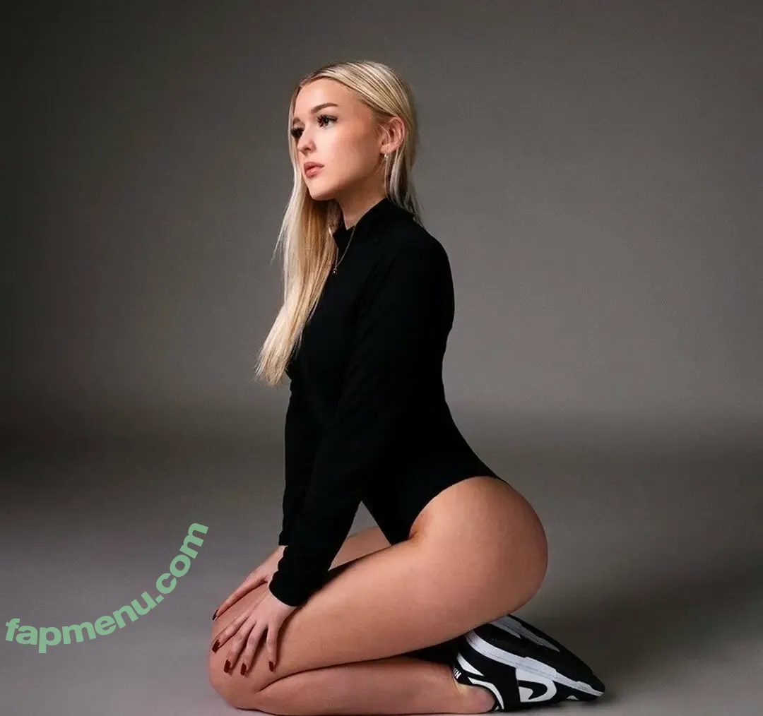 Emma Welyki nude photo #0101 (emma.welyki)