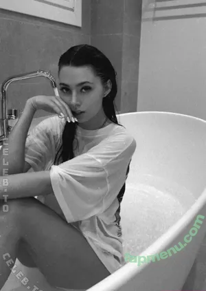 Emma Winter / emmavictoria / emmavictoria.official / emmawinter.official nude photo #0121