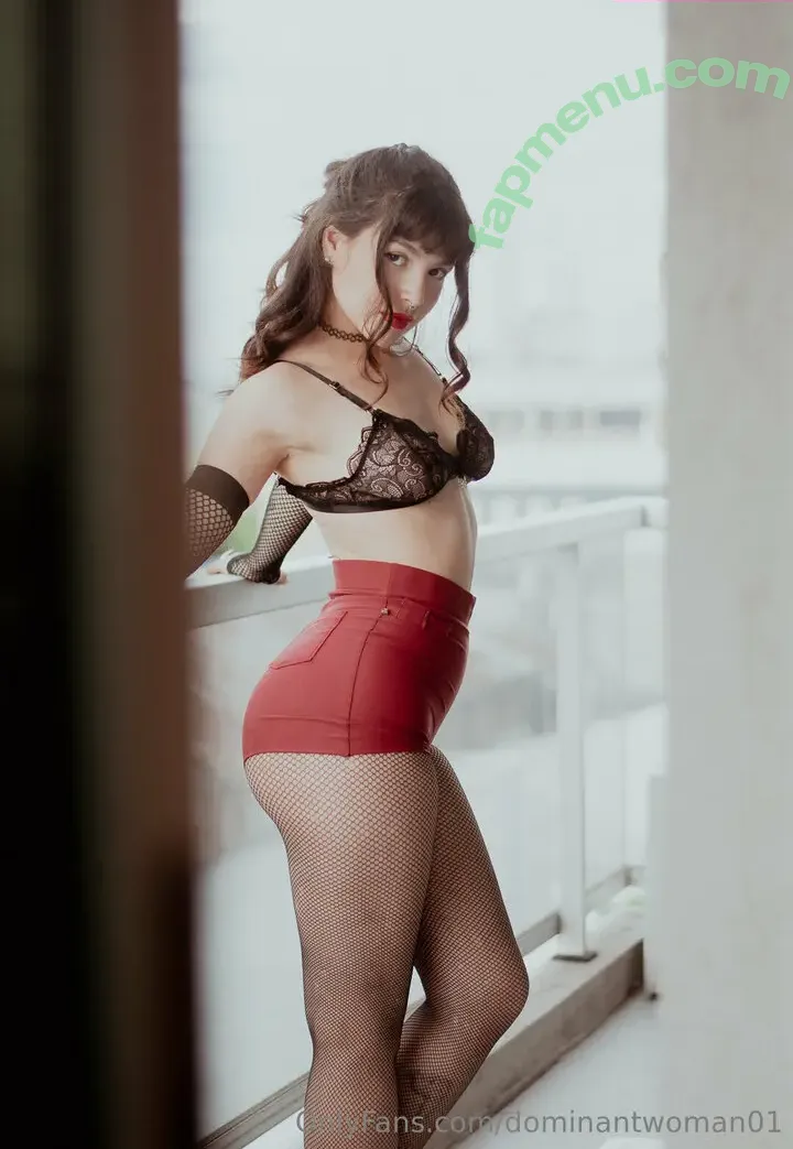 emmaa_of nude photo #0002 (emmaaofficielle)
