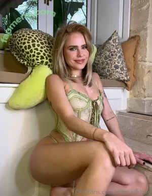 emmachloee / emmachloebeautyx nude photo #0007