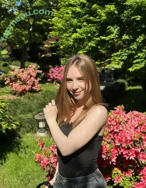 emmacut1e / emmabe1 / emmyvip nude photo #0098