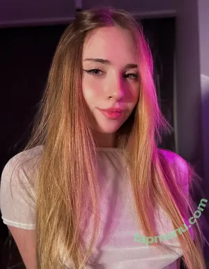 emmacut1e / emmabe1 / emmyvip nude photo #0275