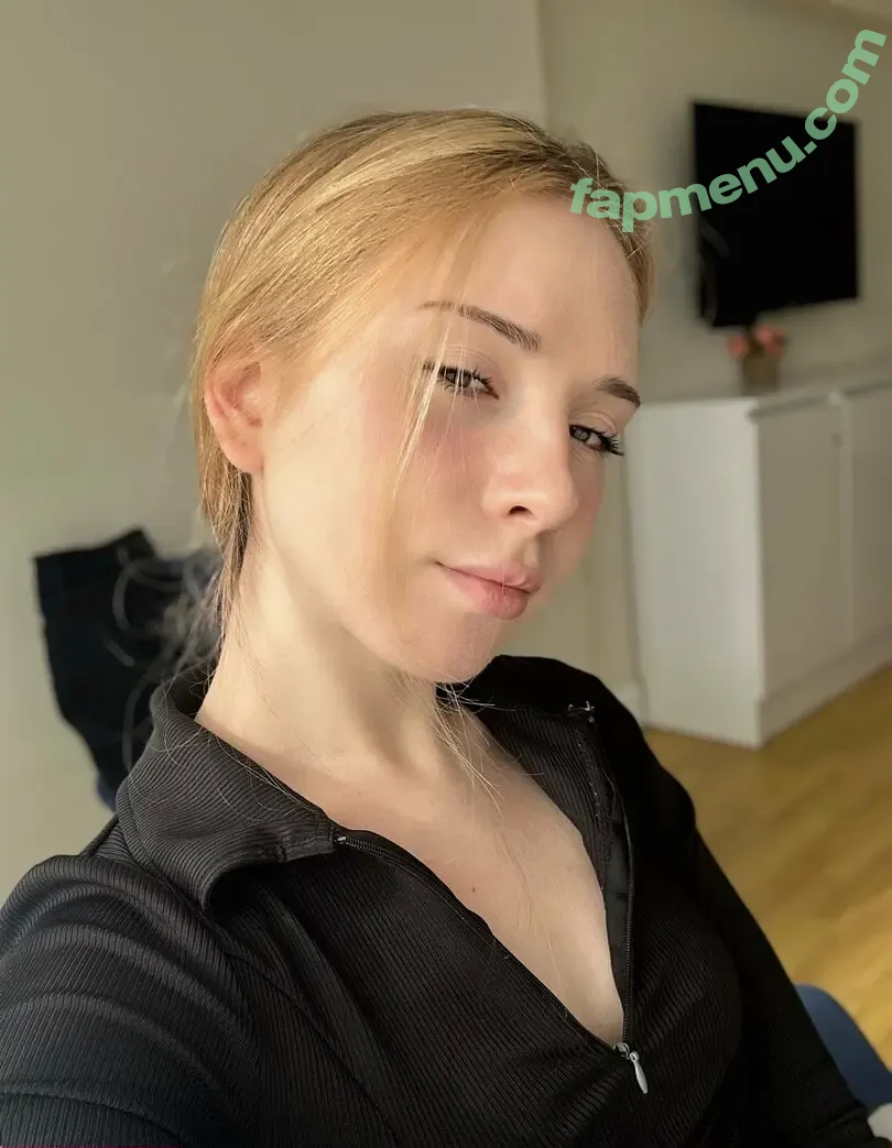 emmacut1e nude photo #0024 (emmabe1 / emmyvip)