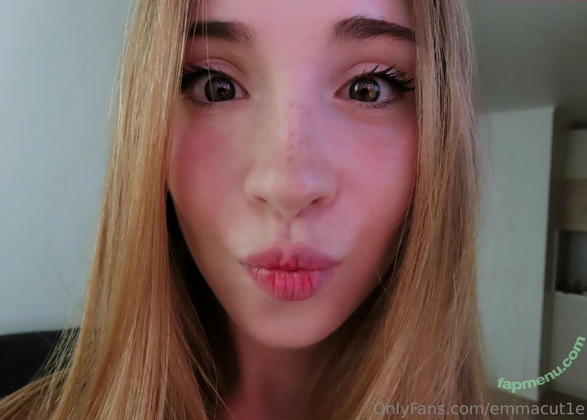 emmacut1e nude photo #0262 (emmabe1 / emmyvip)