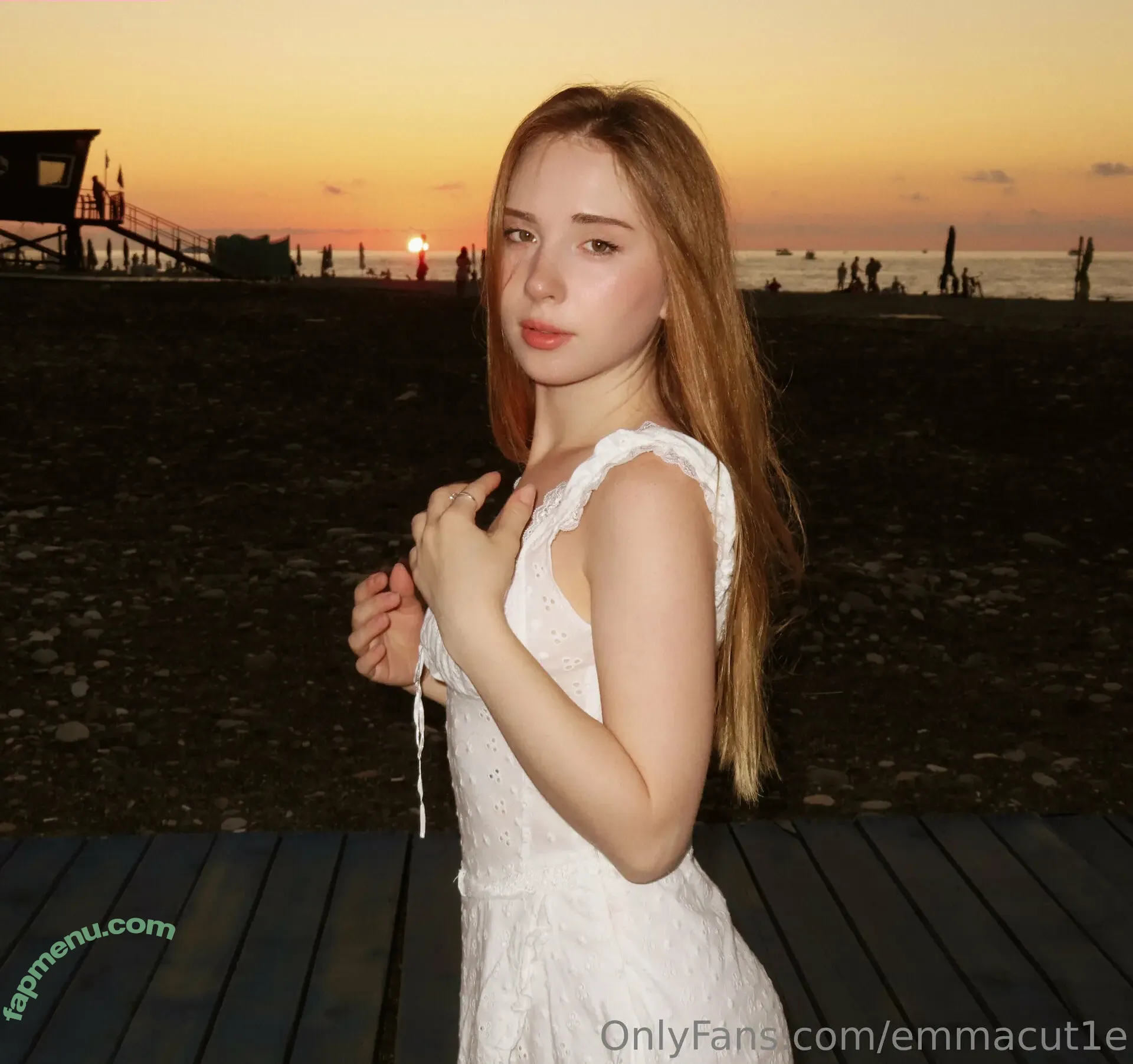emmacut1e nude photo #0268 (emmabe1 / emmyvip)