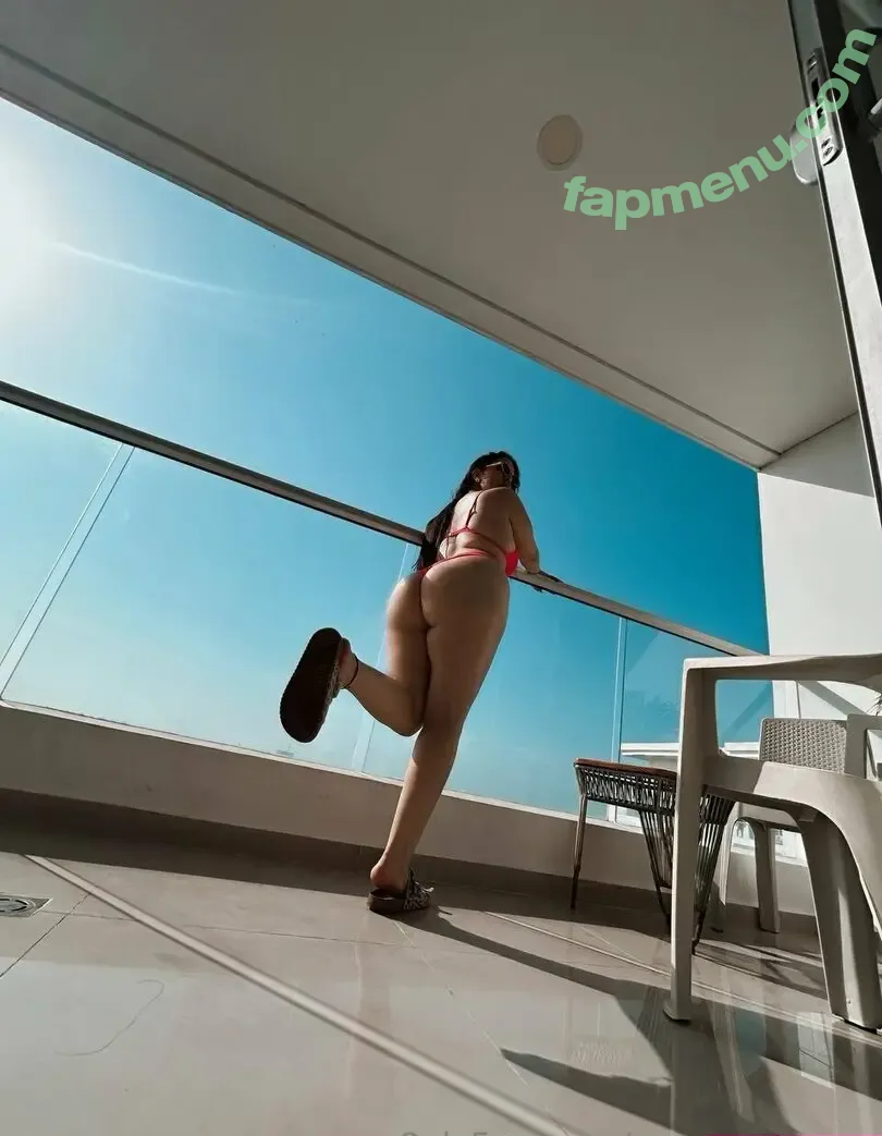 emmagommez nude photo #0033 (emmagome)