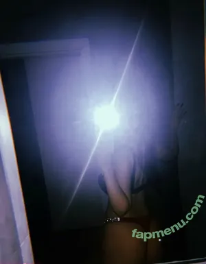  nude photo #0003