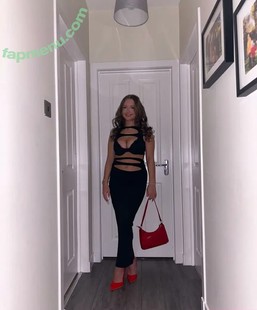 emmamcwhirter nude photo #0009 (123456_.xx / emzmcw)