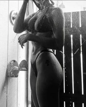 emmanorton / emmanorts / rossilino nude photo #0090