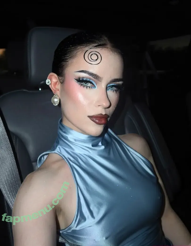 emmanorton nude photo #0197 (emmanorts / rossilino)