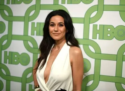 Emmanuelle Chriqui / Emmanuelle / echriqui nude photo #0485