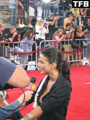 Emmanuelle Chriqui / Emmanuelle / echriqui nude photo #0541