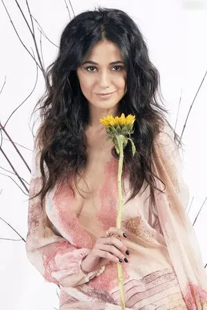 Emmanuelle Chriqui / Emmanuelle / echriqui nude photo #0845