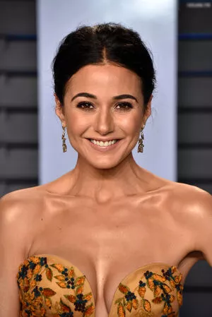 Emmanuelle Chriqui / Emmanuelle / echriqui nude photo #0876