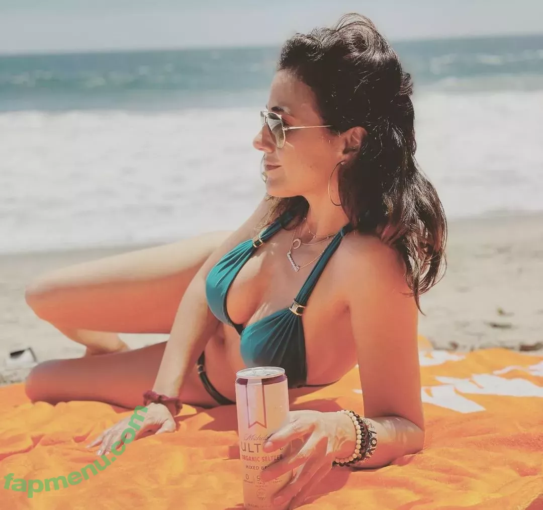 Emmanuelle Chriqui nude photo #0103 (Emmanuelle / echriqui)