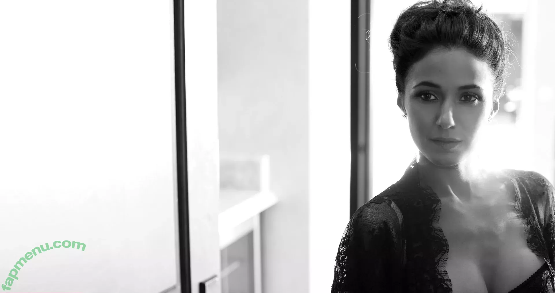 Emmanuelle Chriqui nude photo #0122 (Emmanuelle / echriqui)