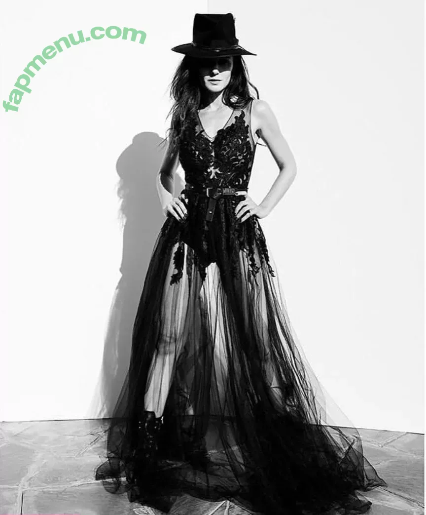 Emmanuelle Chriqui nude photo #0140 (Emmanuelle / echriqui)