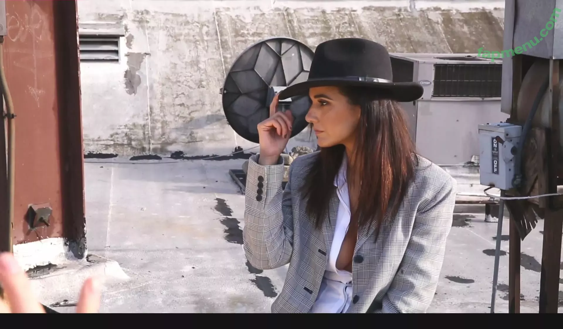 Emmanuelle Chriqui nude photo #0166 (Emmanuelle / echriqui)