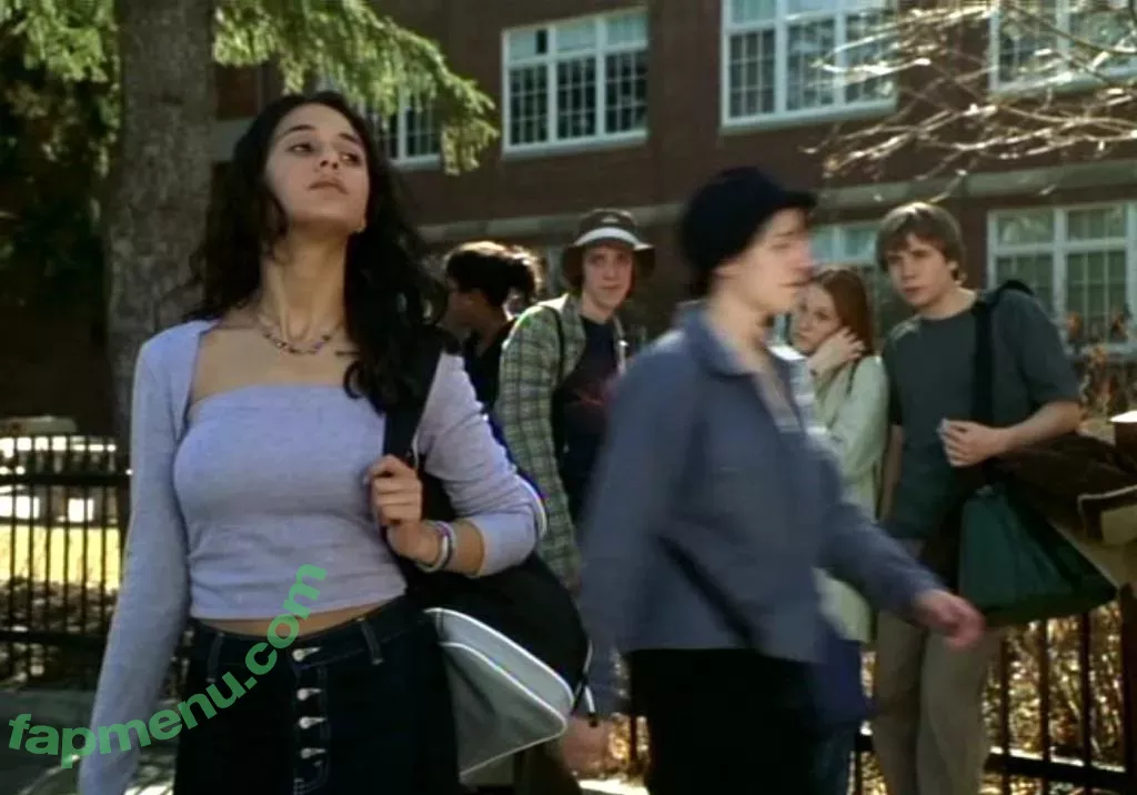 Emmanuelle Chriqui nude photo #0241 (Emmanuelle / echriqui)