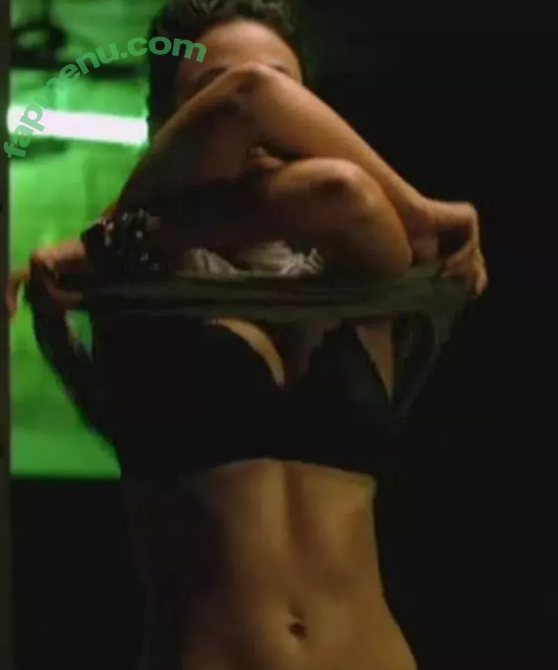 Emmanuelle Chriqui nude photo #0294 (Emmanuelle / echriqui)